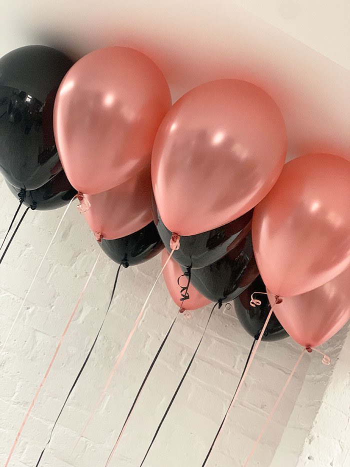CEILING BALLOONS, BLACK ROSES